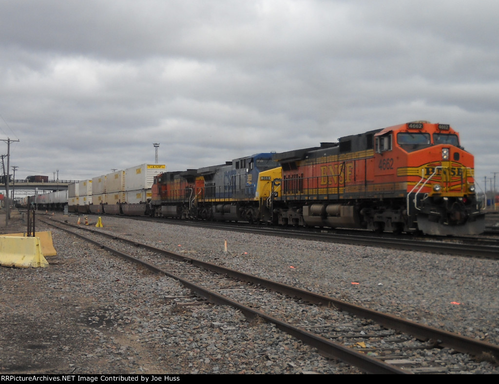 BNSF 4662 East